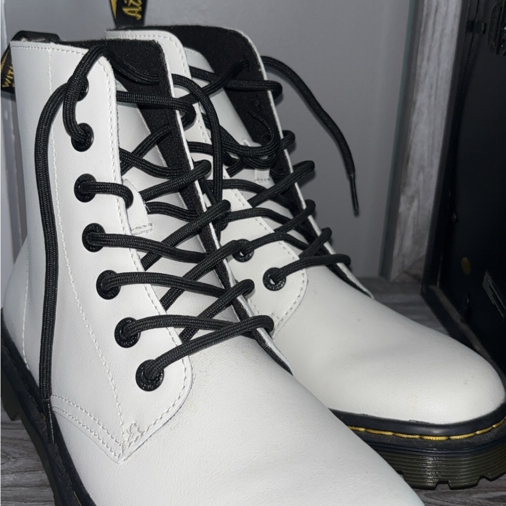 White Dr Martians - Picture 1 of 3